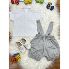 Conjunto Social Bebê Camisa Branca Short Gravata e Susp. Cinza