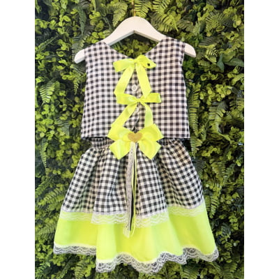 Conjunto Meninas Junino Colete e Saia Verde Xadrez