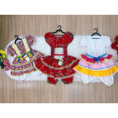Kit 3 Peças Vestido Fantasia Junino  TAM 2-4-8 Variação Cor