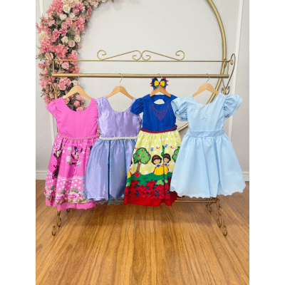 Kit 4 Peças Vestidos Luxo Daminhas Festas Temáticos TAMANHO 10 Kit 4 Peças Vestidos Luxo Daminhas Festas Temáticos TAMANHO 10