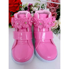 Coturno Infantil Rosa Chiclete Verniz C/ Velcro e Florzinhas