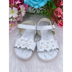 Sandália Branco Com Florzinha Luxo