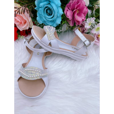 Sandália Infantil Com Pérolas e Strass Rasteira Branco