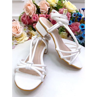 Sandália Infantil de Amarrar Branca Com Salto