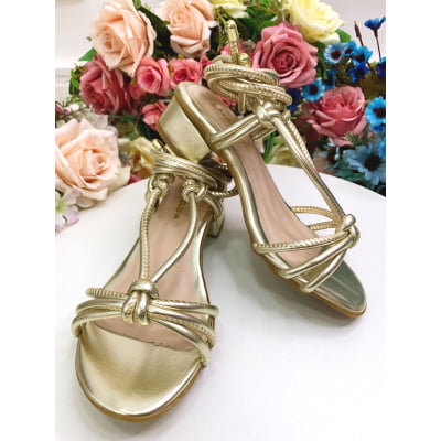 Sandália Infantil de Amarrar Com Salto Ouro