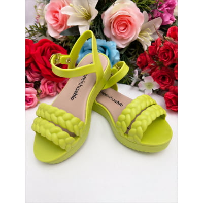 Sandália Infantil Flat Trançada Verde Lima Luxo