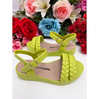 Sandália Infantil Flat Trançada Verde Lima Luxo