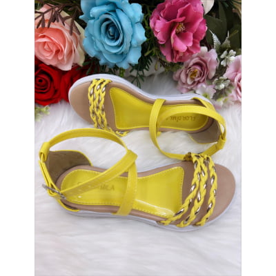 Sandália Infantil Tiras Trançadas Rasteira Amarelo
