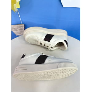 Sapatênis Off White e Marrom Com Cadarço Elástico Ajustavel