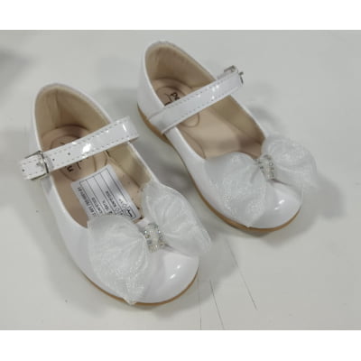Sapatinho Branco Veniz C/ Lacinho de Organza e Strass Batizado