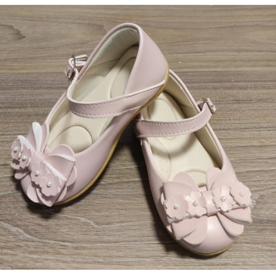 Sapatinho Infantil Nude Fosco C/ Aplique de Flores e Pérolas Sapatinho Infantil Nude Fosco C/ Aplique de Flores e Pérolas