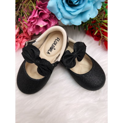Sapatinho Bebê Preto Com Glitter e Aplique de Lacinho
