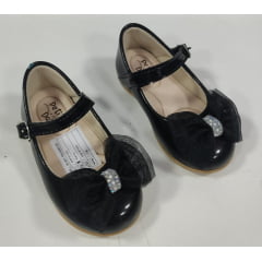 Sapatinho Preto Veniz C/ Lacinho de Organza e Strass Batizado