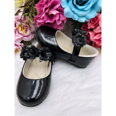 Sapatinho Preto Verniz Flor Fofura