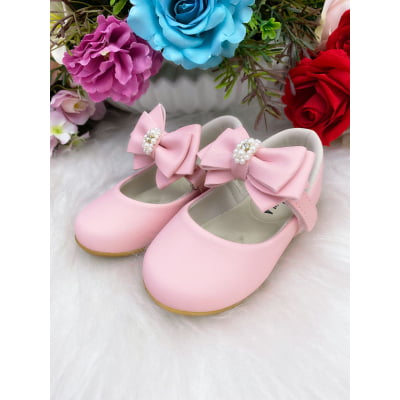 Sapatinho Rosa Fosco Laço Pérolas e Strass Baby