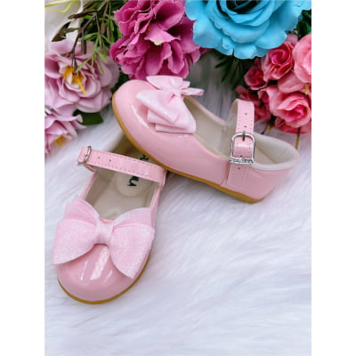 Sapatinho Rosa Verniz Brilho Laço e Glitter