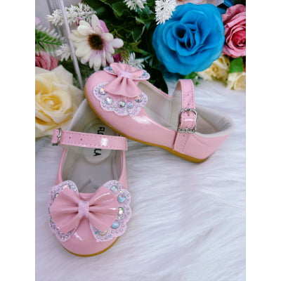 Sapatinho Rosa Verniz Com Lacinho Duplo e Strass