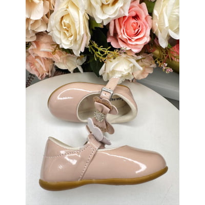 Sapatinho Rose Com Aplique de Coraçãozinho de Strass