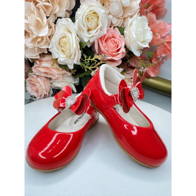 Sapatinho Vemelho Com Aplique de Coraçãozinho de Strass