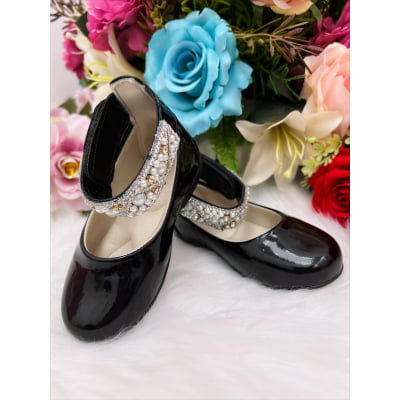 Sapatinho Preto Brilho de Tornozeleira com Pérolas e Strass