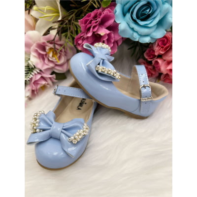 Sapatinho Azul Bebê Verniz Com Lacinho Pérolas e Strass