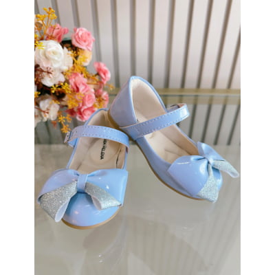 Sapatinho Azul Verniz Com Aplique de Lacinho Luxo