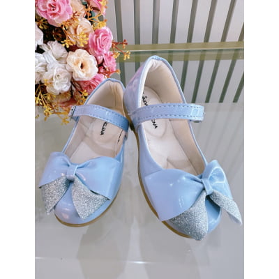 Sapatinho Azul Verniz Com Aplique de Lacinho Luxo