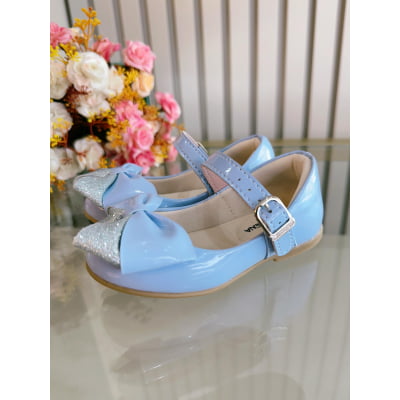 Sapatinho Azul Verniz Com Aplique de Lacinho Luxo