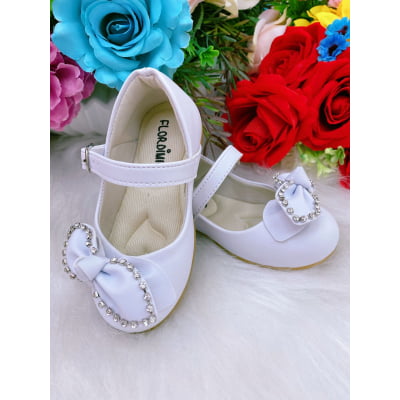 Sapatinho Branco Fosco Lacinho Strass