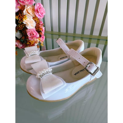 Sapatinho Branco Verniz Aplique de Lacinho e Strass Glitter