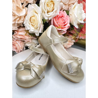 Sapatinho Dourado Com Aplique Lacinho e Strass