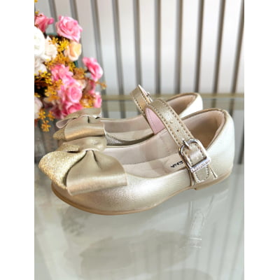 Sapatinho Dourado Fosco Com Aplique de Lacinho Luxo