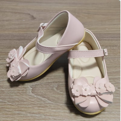 Sapatinho Infantil Nude Fosco C/ Aplique de Lacinho e Flores