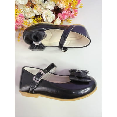 Sapatinho Infantil Preto Verniz C/ Aplique Lacinho Strass