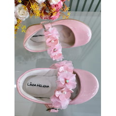 Sapatinho Infantil Rosa Verniz Com Aplique de Flores Luxo