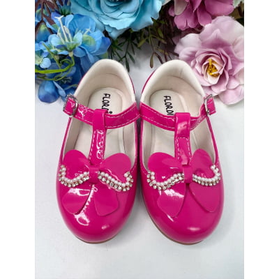 Sapatinho Pink Verniz de Lacinho Com Strass e Pérolas