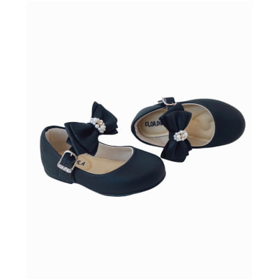 Sapatinho Preto Fosco Laço Pérolas e Strass