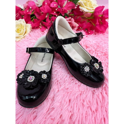 Sapatinho Preto Verniz Apliques de Flor C/ Pérolas e Strass