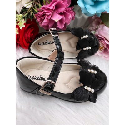 Sapatinho Preto Verniz C/ Aplique Borboleta Luxo Glitter