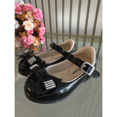 Sapatinho Preto Verniz C/ Aplique de Lacinho e Strass