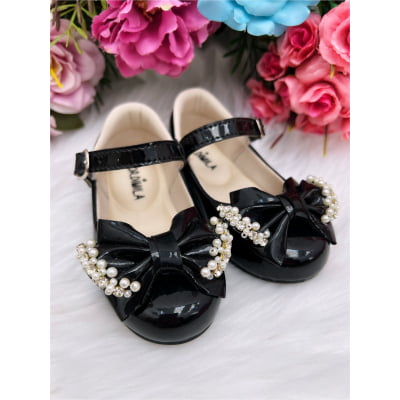 Sapatinho Preto Verniz Com Lacinho Pérolas Strass