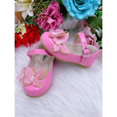 Sapatinho Rosa Chiclete Verniz Aplique Borboleta e Glitter