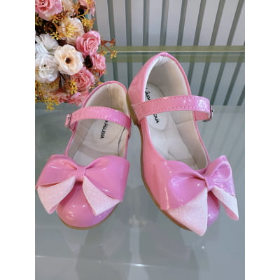 Sapatinho Rosa Chiclete Verniz Com Aplique de Lacinho Luxo