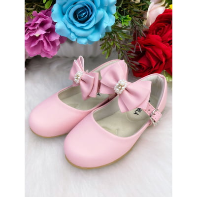Sapatinho Rosa Fosco Laço Pérolas e Strass