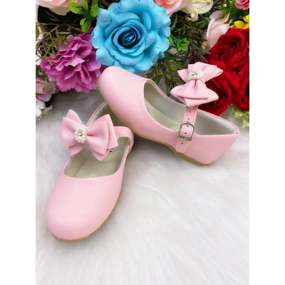 Sapatinho Rosa Fosco Laço Pérolas e Strass