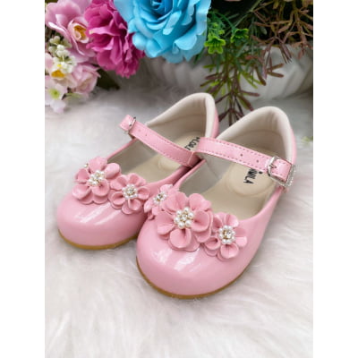 Sapatinho Rosa Verniz Flor Pérolas e Strass