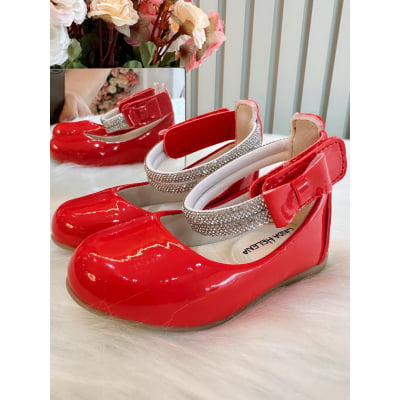 Sapatinho Vermelho Tiras Com Strass e Aplique de Lacinho
