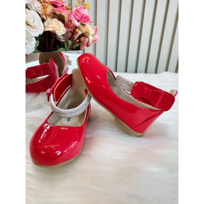 Sapatinho Vermelho Tiras Com Strass e Aplique de Lacinho