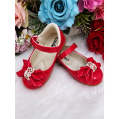 Sapatinho Vermelho Verniz Com Lacinho e Pérolas Strass