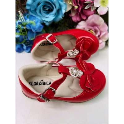 Sapatinho Vermelho Verniz de Lacinho C/ Pérolas e Strass